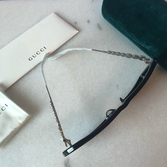 *New* GUCCI AUTHENTIC sunglasses - Picture 10 of 14